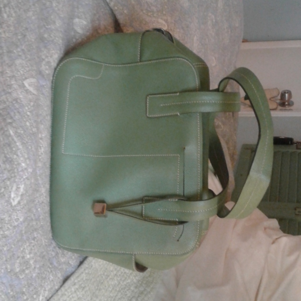 Green purse